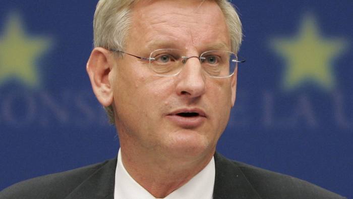 Sweden's Foreign Minister Carl Bildt gestures while speaking during a media conference to outline priorities of the upcoming Swedish EU presidency at the EU Council building in Brussels, Monday June 22, 2009. Sweden will take over the rotating six-month presidency of the European Union on July 1, 2009. (AP Photo/Virginia Mayo)