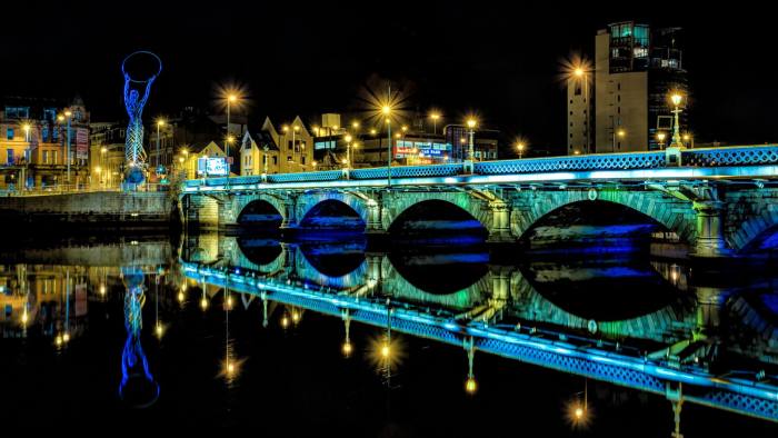 Bridge over River Lagan in Belfast
ROYALTY-FREE STOCK PHOTO
Download Bridge Over River Lagan In Belfast Stock Photo - Image of buildings, arched: 95445772
A colorful arched bridge reflecting in the River Lagan at night, Belfast, Northern Ireland.
Photo Taken On: December 19th, 2016

arched,belfast,bridge,ireland,lagan,night,northern,reflecting,river,arc,arch,arches,architectural,architecture,bank,bright,building,buildings,city,cityscape
More
ID 95445772 © Dazb75/Dreamstime.com