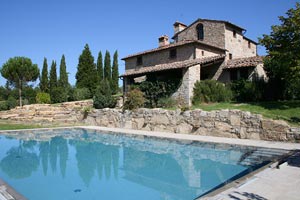 Villa with five hectares of vineyards in the Chianti Classico, priced at €5.5m