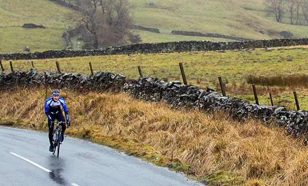 A cyclist close to Kidstones pass