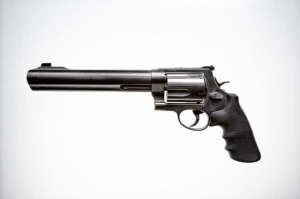 A photograph from ‘Gun Series’ by Alastair Casey