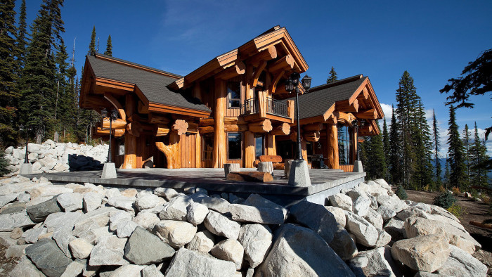 White Spirit Lodge, 525 Feathertop Way, Beaverdell, British Columbia, Canada