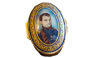 Snuff box with Napolean portrait