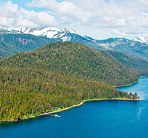 Hidden Bay Retreat, Alaska, US