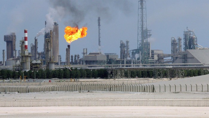 A file picture taken on February 1, 2006 in Doha shows a general view of an oil refinery in the Gulf emirate of Qatar