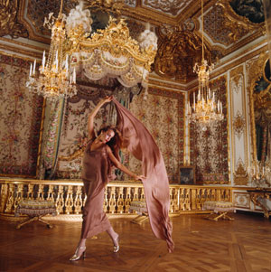 Jerry Hall for Vogue, Versailles, 1975