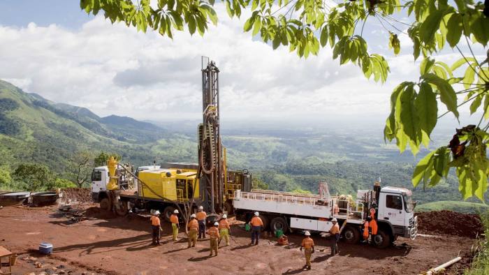 iron-ore drilling in Simandou Guinea
