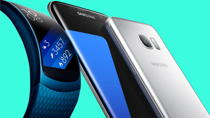 Left: Samsung Gear Fit 2, Right: Samsung S7 Edge