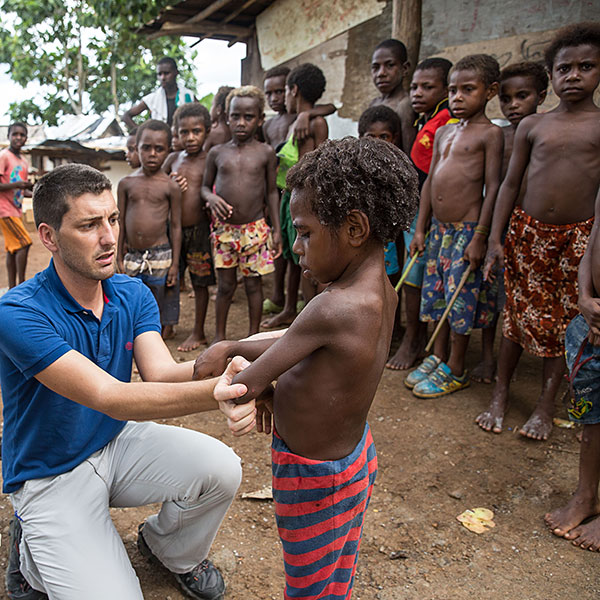Dr Oriol Mitjà performs check-ups for yaws