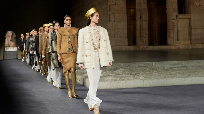 Chanel pre-fall 2019: Egyptomania hits Manhattan
