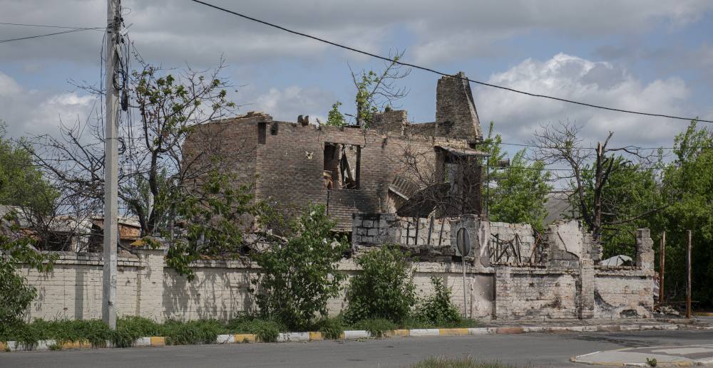 Close up of Halyna Yaremenko's destroyed house.