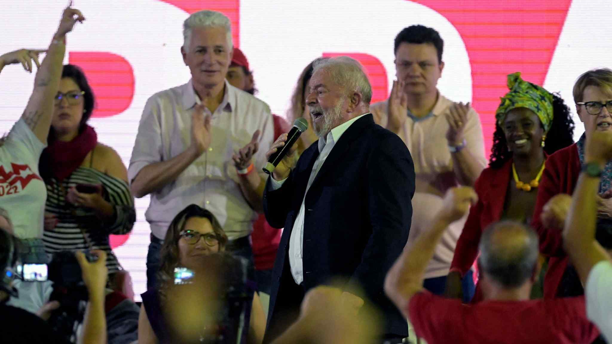 Lula launches charm offensive to woo Brazil’s business chiefs