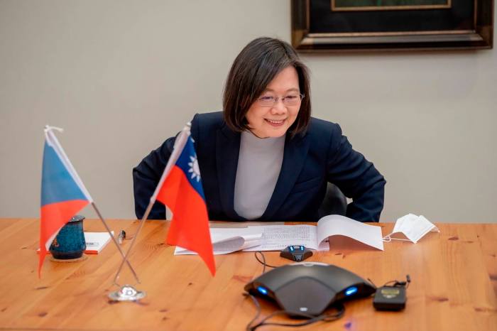 Taiwanese President Tsai Ing-wen talks by phone with newly elected Czech President Petr Pavlo on Monday