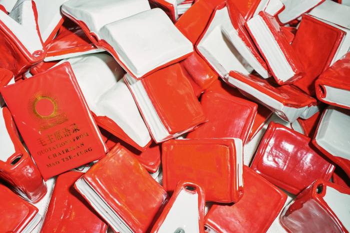 Little Red Book Series – 192 ceramic pieces by Xu Yihui