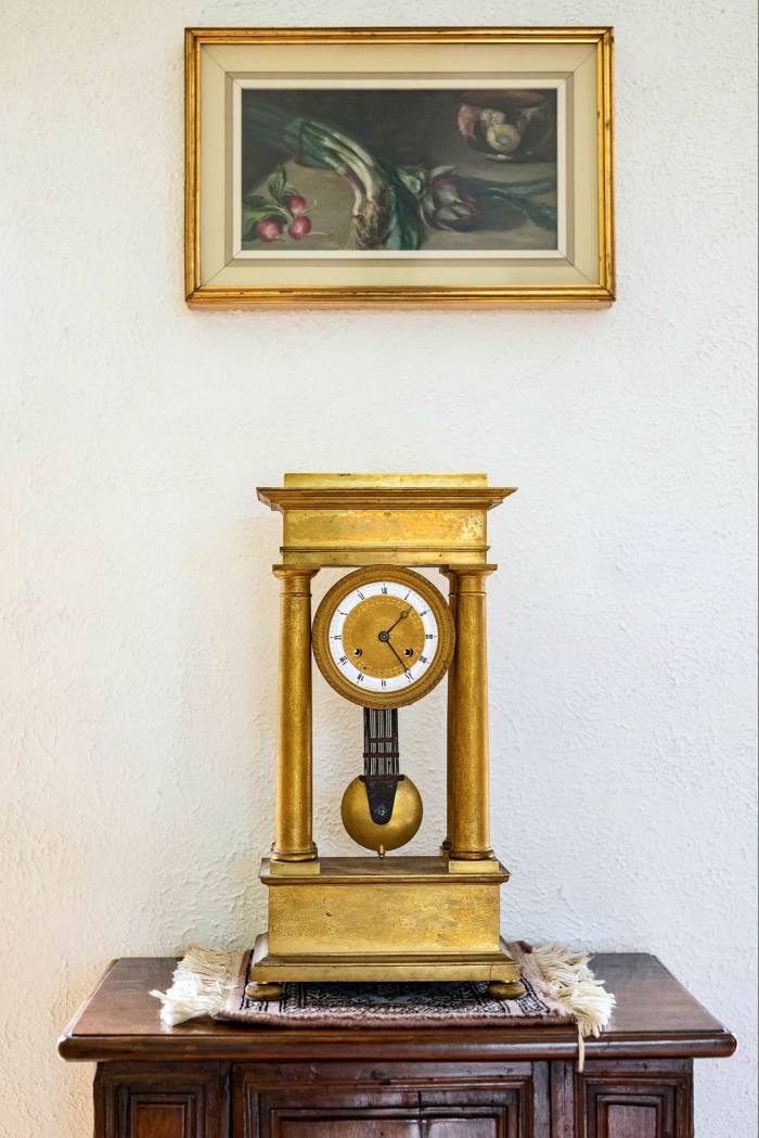 A clock from Rovelli’s childhood home in Verona