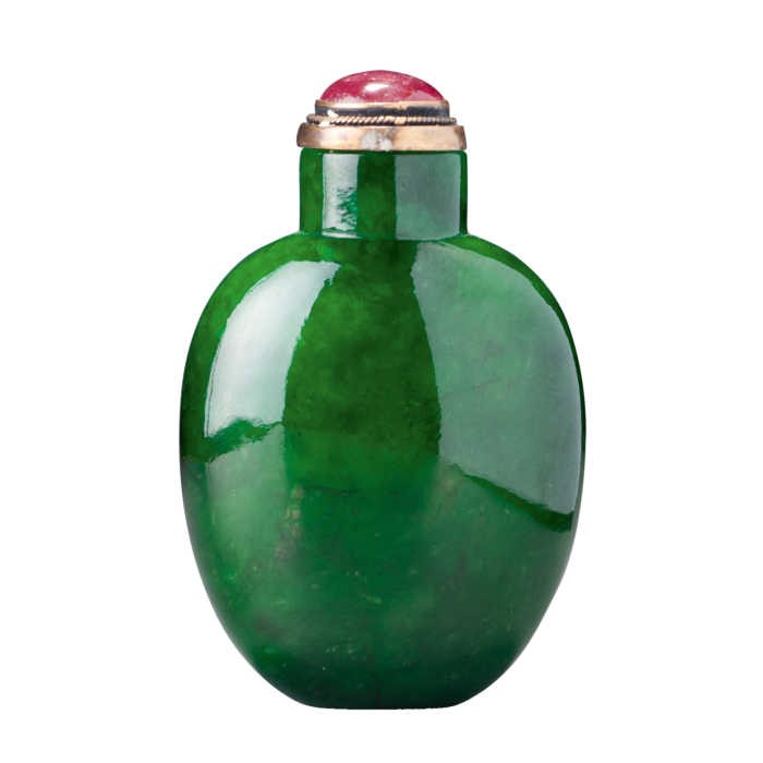 A jadeite bottle from 1780-1880 sold at Bonhams for about £ 141,000