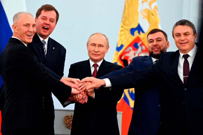 Vladimir Putin with the Russian-installed leaders