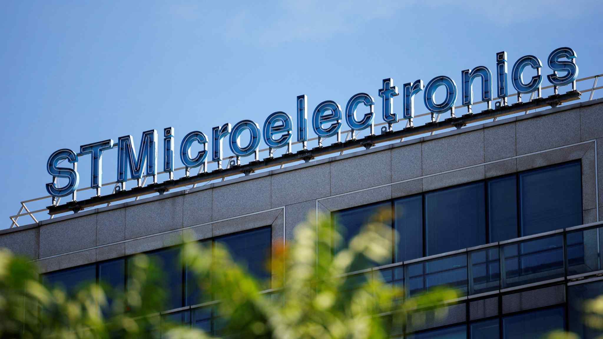 STMicroelectronics to build chip plant in boost for EU supply chain