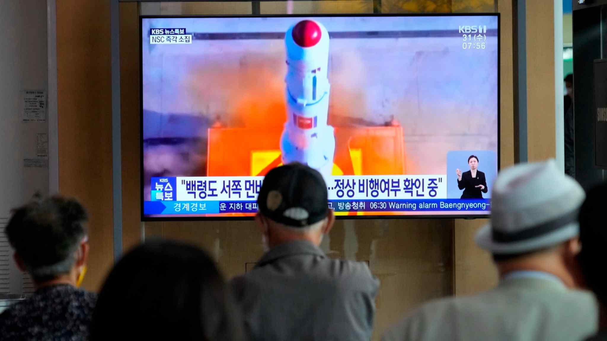 Seoul sends mistaken evacuation order after Pyongyang fires projectile