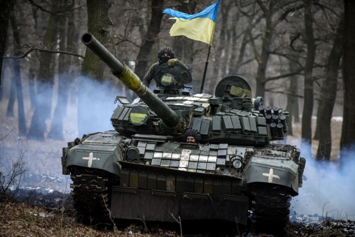 Ein T-72-Panzer in der Region Donezk in der Ostukraine
