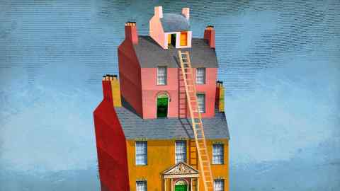Jonathan McHugh üç evin illüstrasyonu - en büyüğü altta, orta büyüklükteki büyük olanın üstünde, küçük ev ise orta büyüklükteki evin üstüne yapıştırılmış.  Sakinlerin tepedeki küçük eve tırmanması için uzun bir merdiven var.