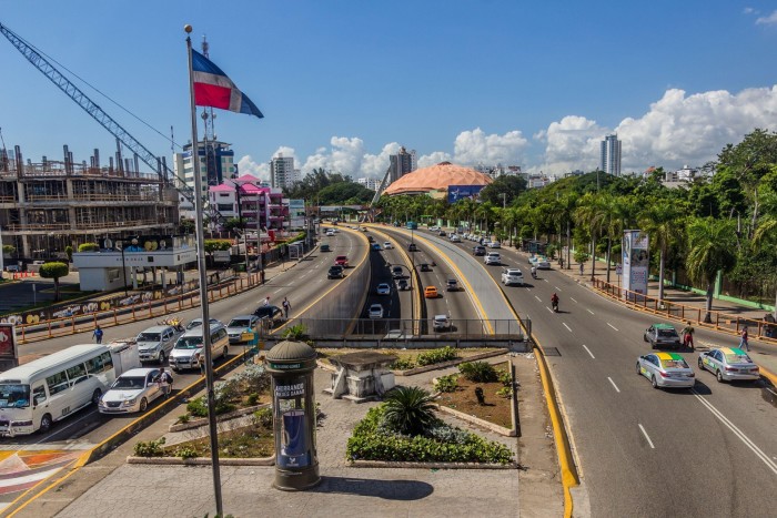 The 27 de Febrero avenue in Santo Domingo