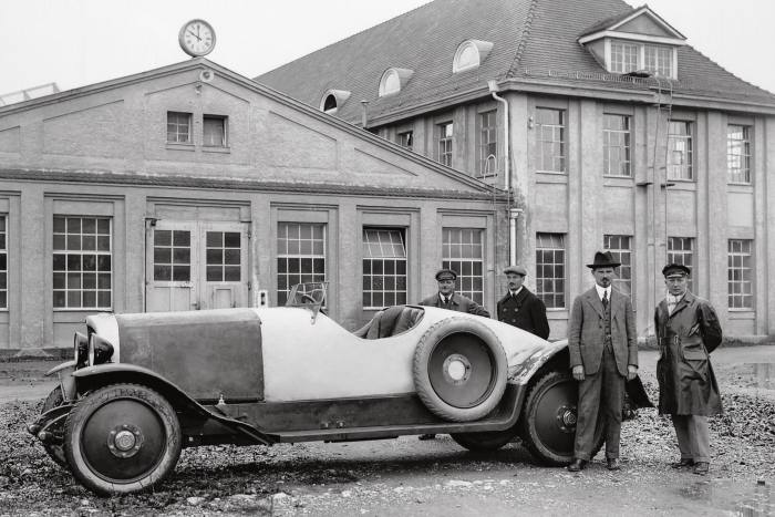 Carro original Maybach W3 mostrado em 1921…