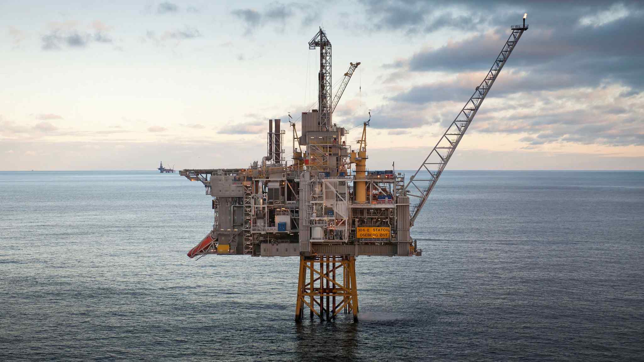 Norway strikes threaten to cut off gas supplies to UK within days