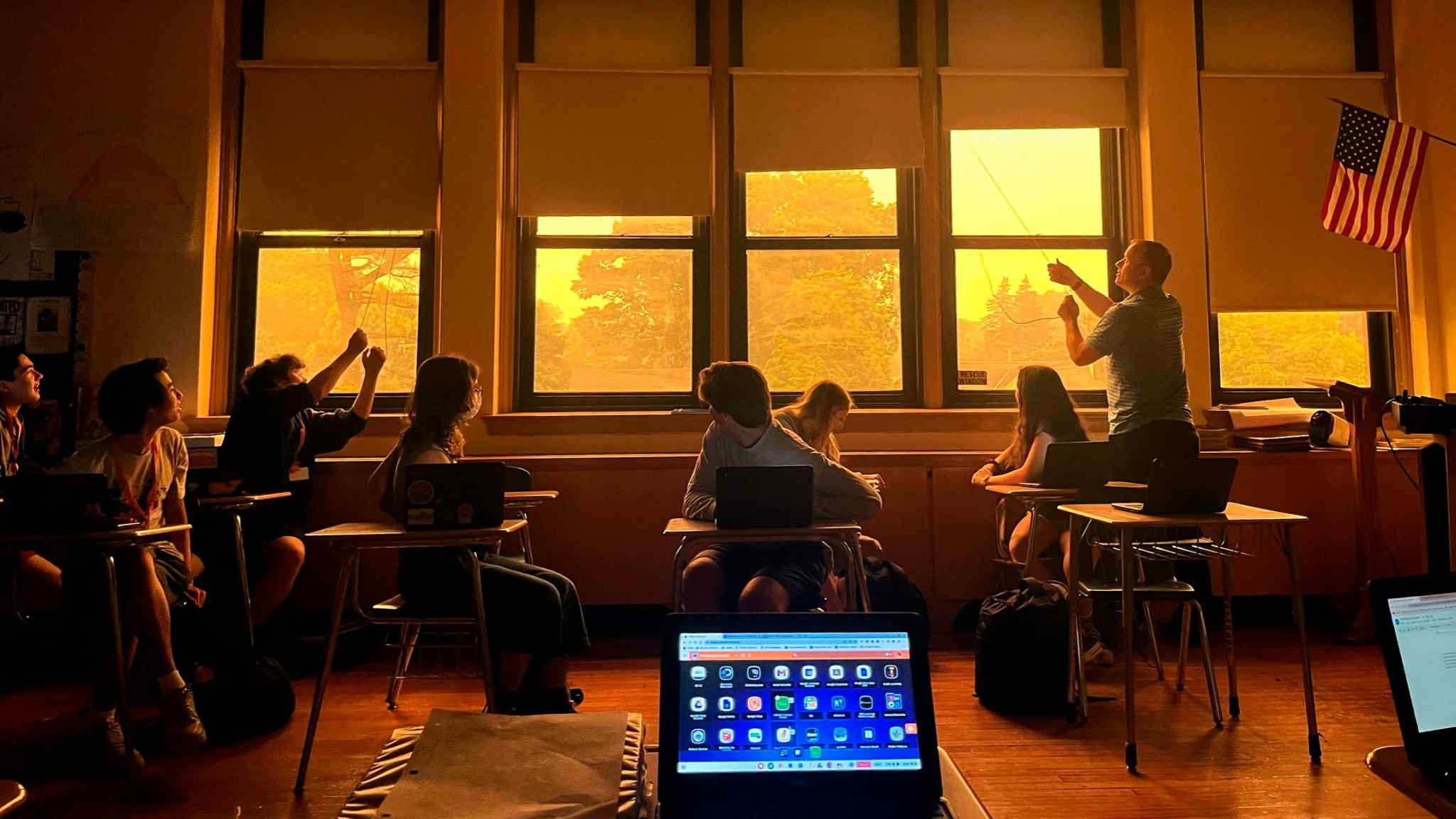 New York City haze triggers remote learning for largest US school district