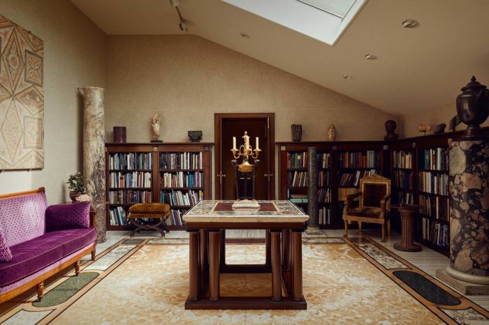 Hewat-Jaboor’s library in his Jersey home