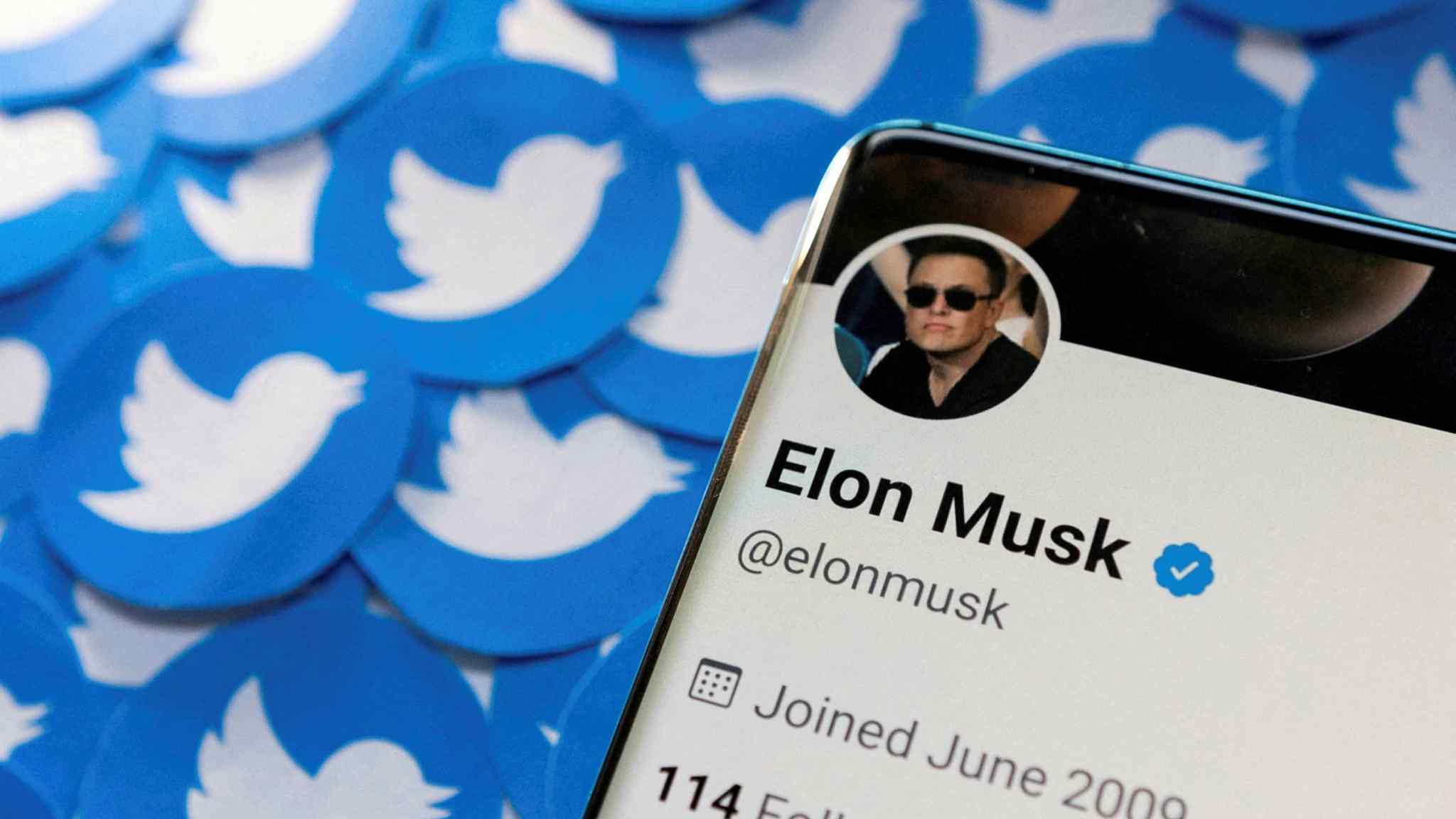 Live news: Elon Musk’s latest tweets cast fresh doubt on $44bn Twitter deal