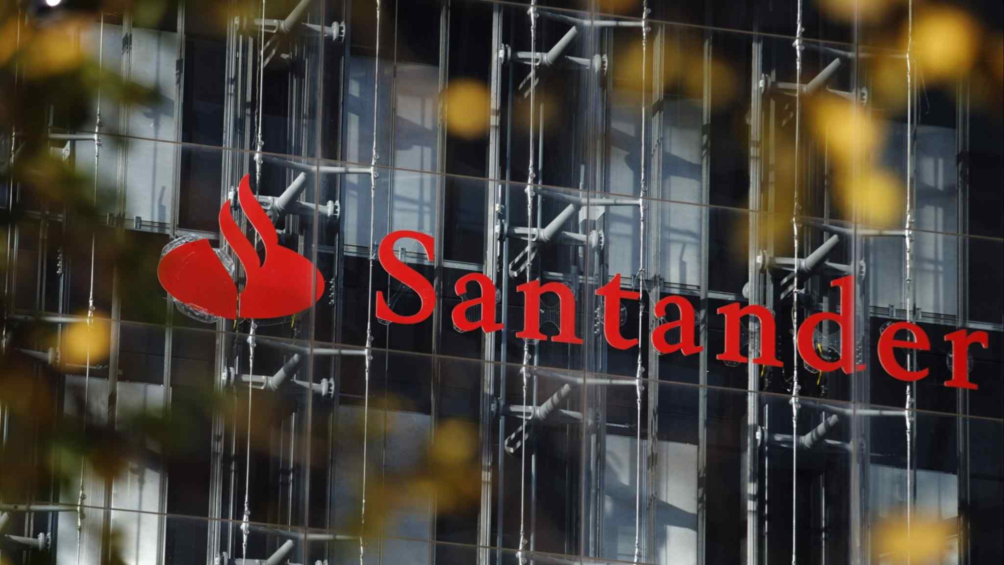 Santander UK fined £108mn for anti-money laundering failures