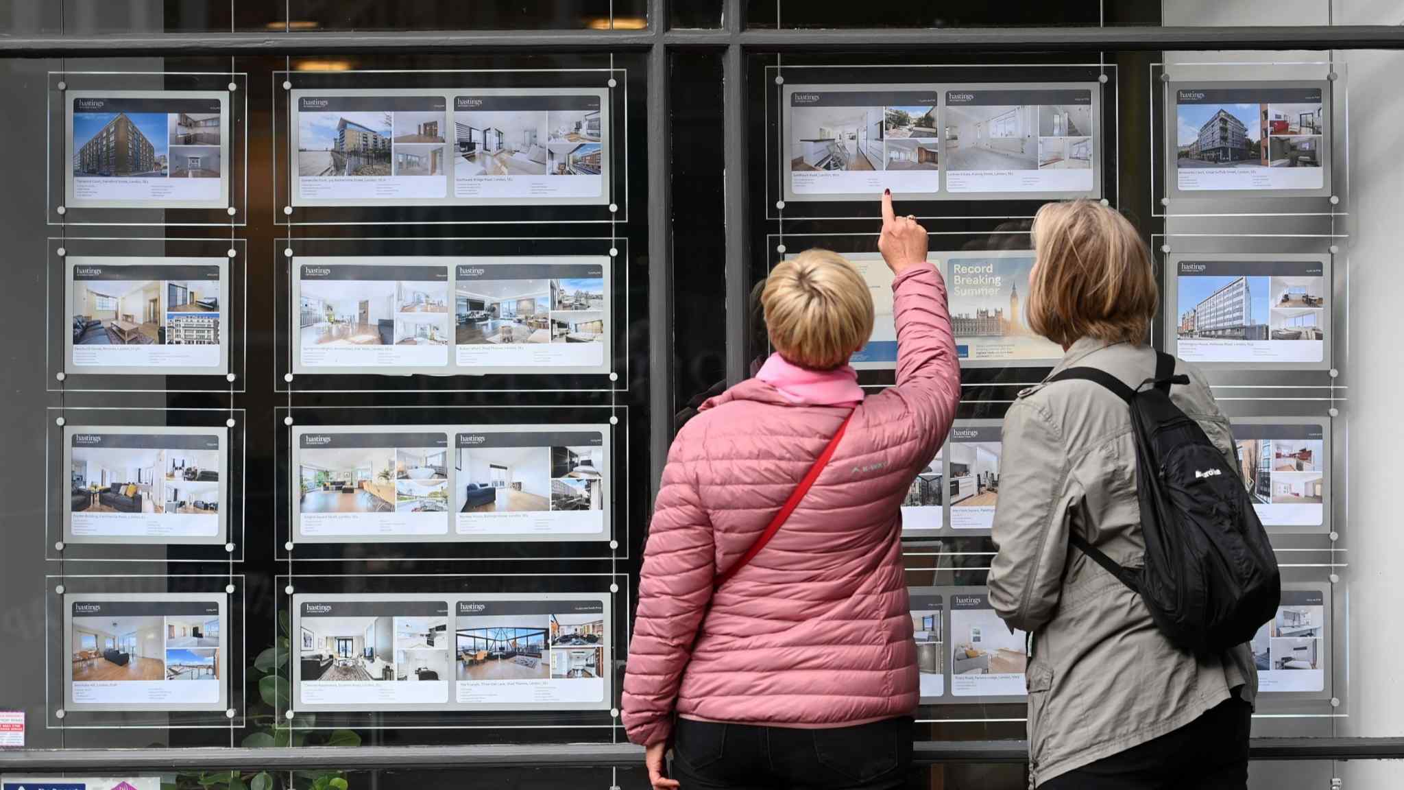 UK house prices fall at fastest pace since June 2020