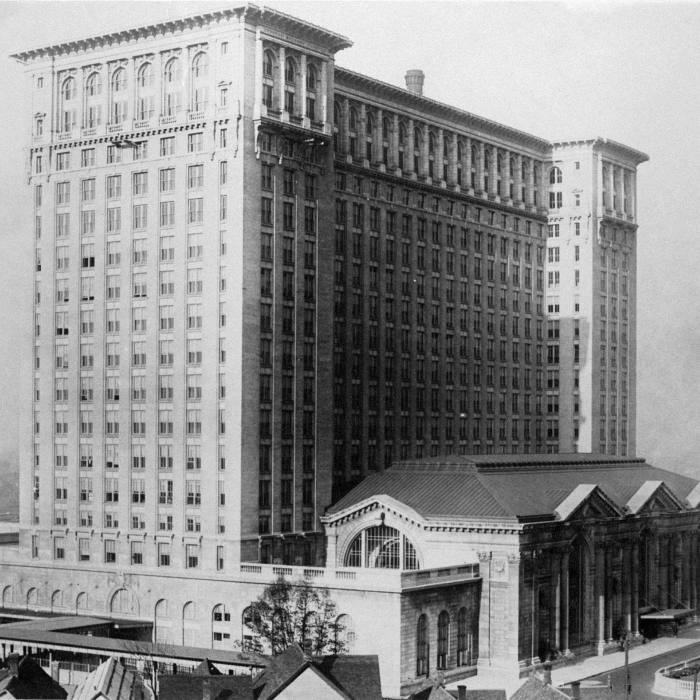 Michigan Central Station in 1915. The station was Detroit’s main intercity passenger terminus until its closure in the 1980s