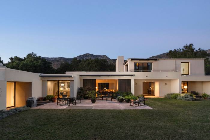 A modern house near the Romero Canyon Trail to the east of Santa Barbara, California 