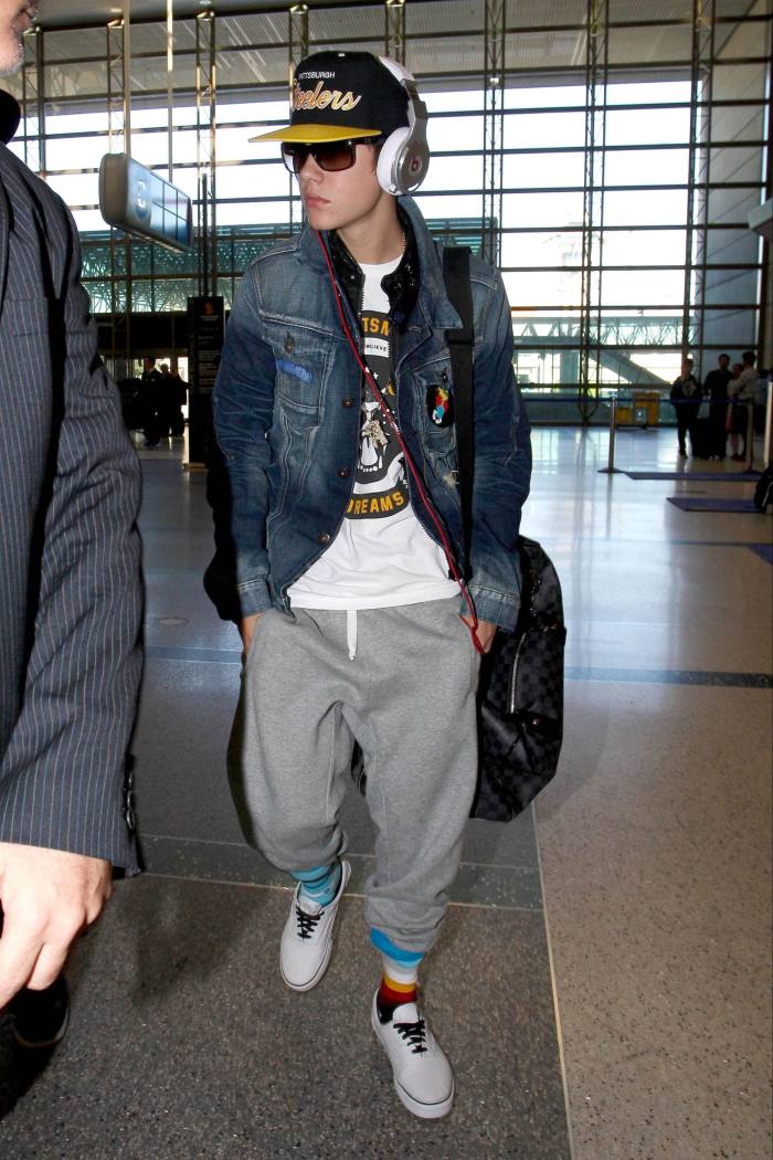 Justin Bieber at LAX, January 2012