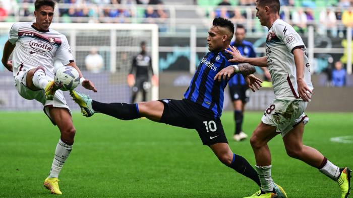 Italian football club Inter Milan kicks off search for buyer | Financial Times