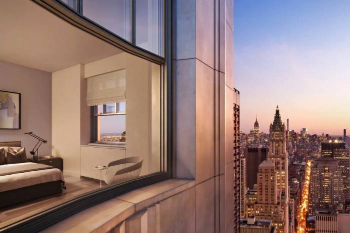 One Wall Street: developer Harry Macklowe has spent $1.5bn gutting the Art Deco building and turning it into 566 luxury condominiums 