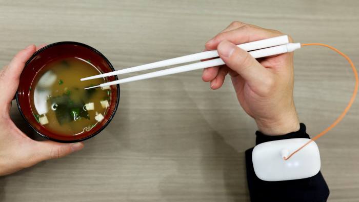 Japan’s electric chopsticks gadget