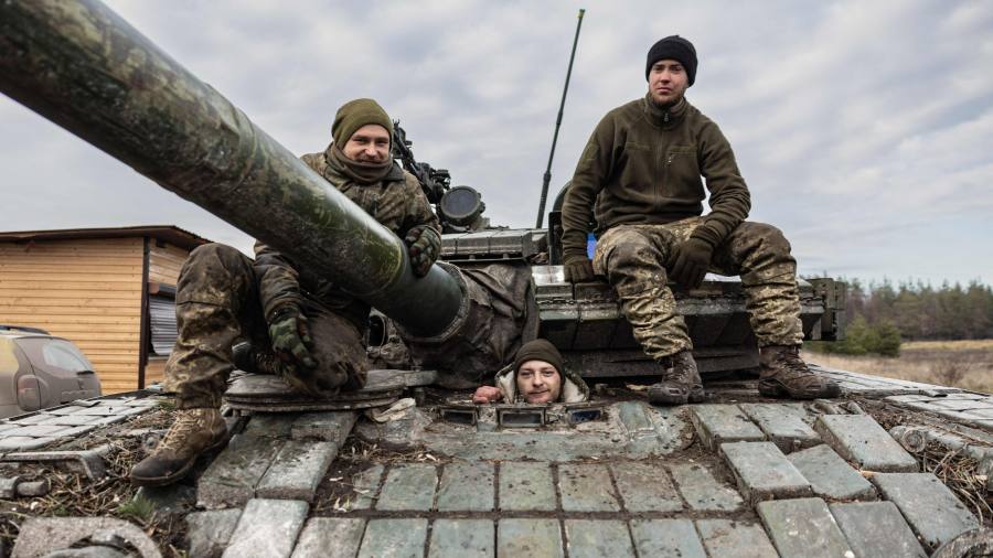Military briefing: Ukraine’s hopes lift as western allies assess tank coalition
