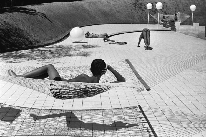Swimming pool designed by Alain Capeillères, Le Brusc, 1976