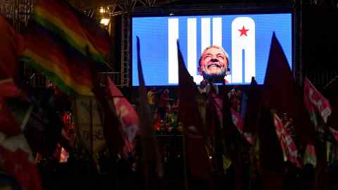 Lula toma una ventaja dominante en la recta final de las elecciones en Brasil