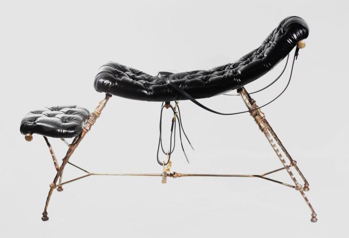 Kiki de Montparnasse tufted Boudoir Chaise, £32,800
