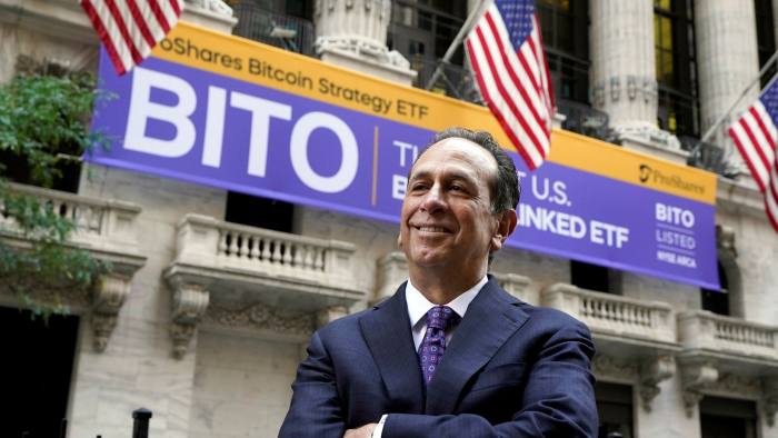 Bitcoin exchange traded fund debuts on Wall Street | Financial Times