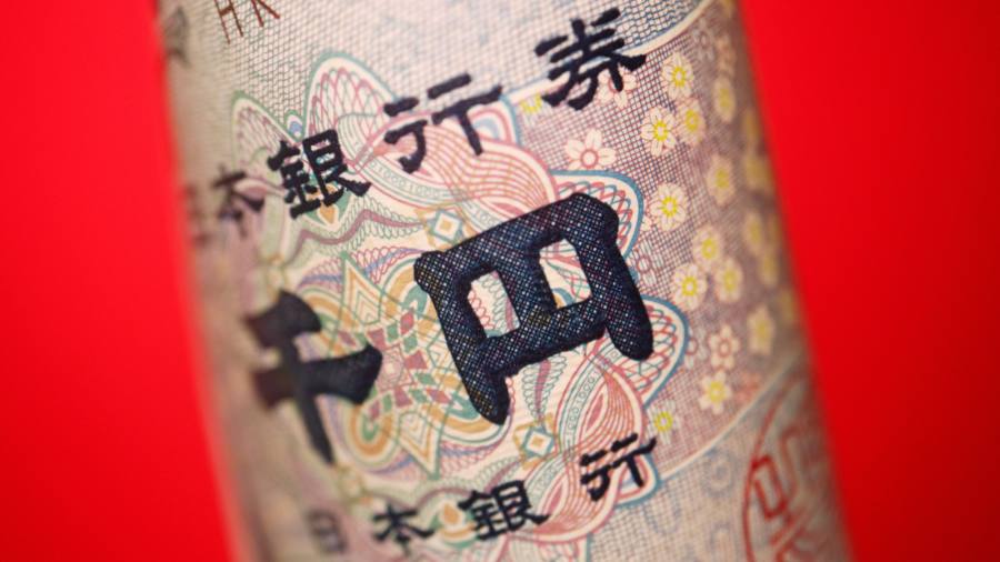Japan intervenes to shore up yen as ‘reverse currency wars’ deepen - Financial Times