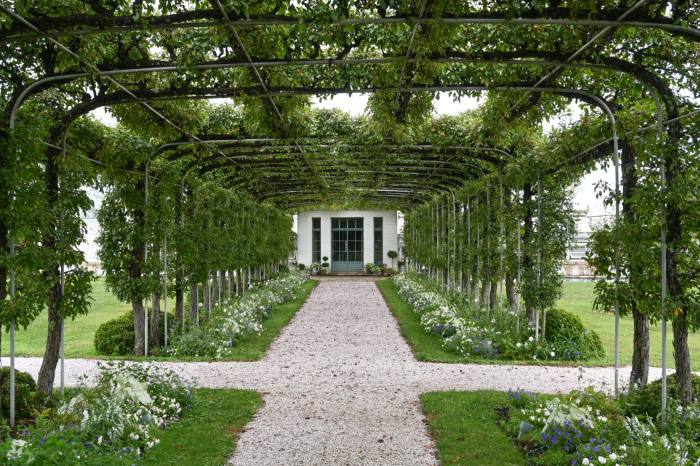 Oak Spring Garden, Virginia received money from its creator, philanthropist Bunny Mellon