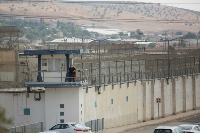 Recaptured Palestinian prisoners become folk heroes