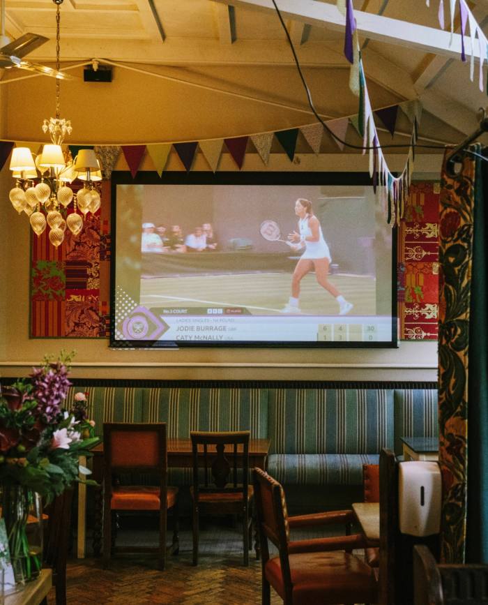 El pub celebrará los campeonatos con una gran pantalla y cócteles con temática de Wimbledon.