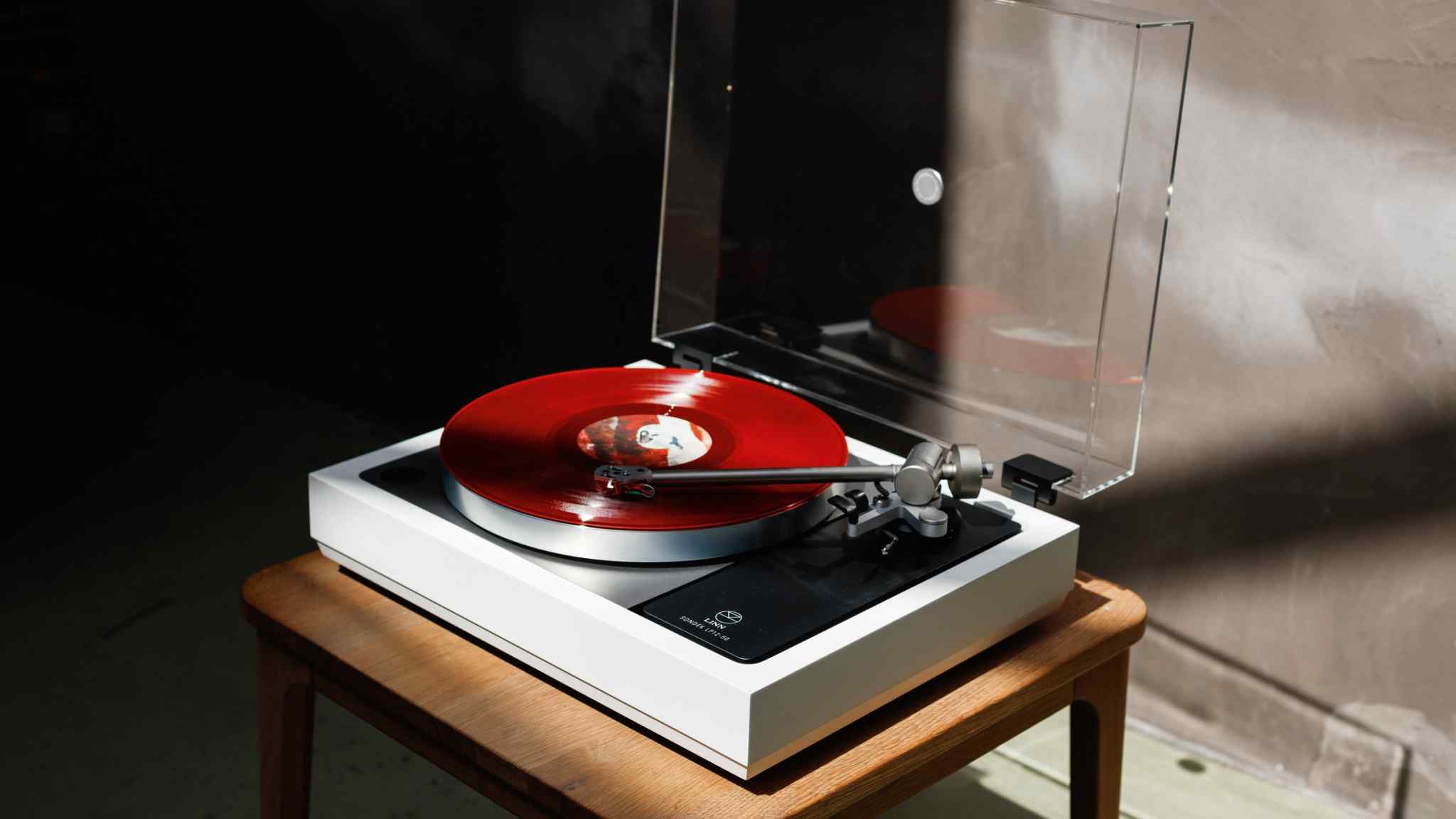 If Jony Ive made record players...