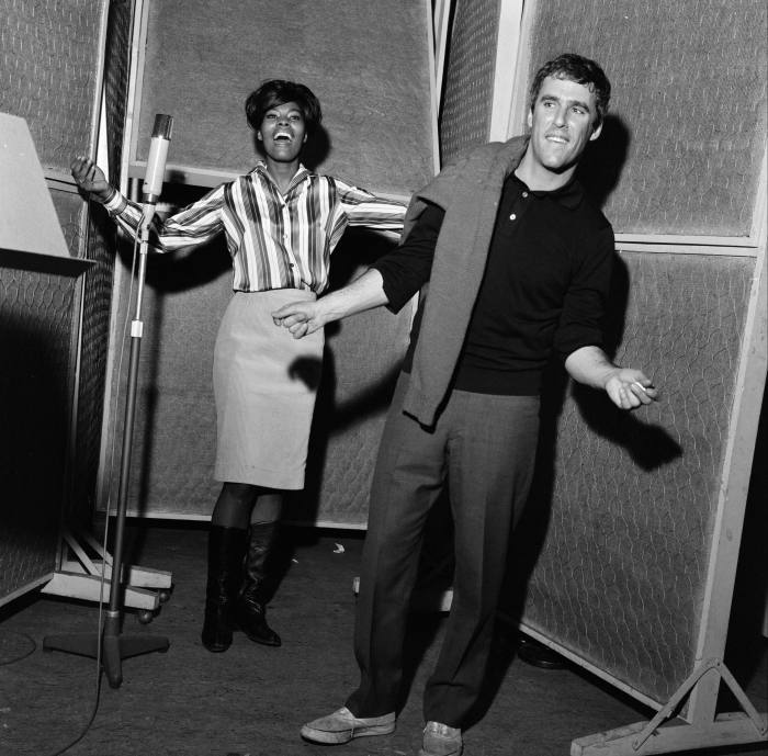 1964 Burt Bacharach and Dionne Warwick record the song at Pie Studios in London